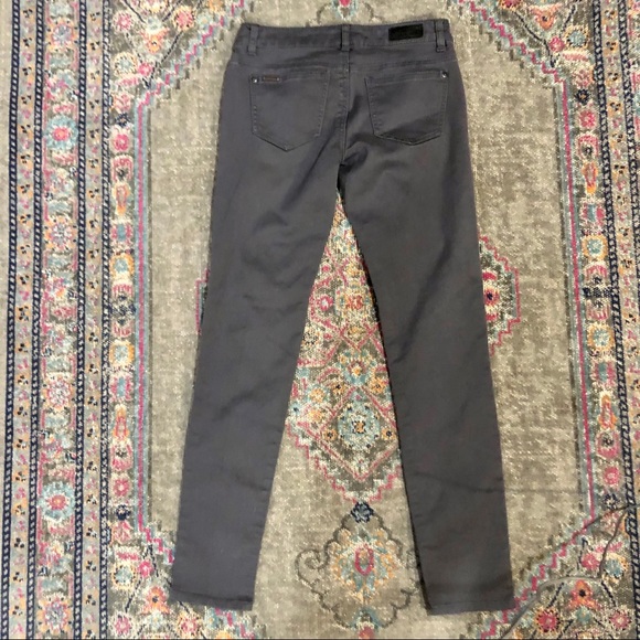 ☀️☀️☀️ 4/$20 Celebrity Pink Dare You Skinny jeans! - Picture 3 of 8